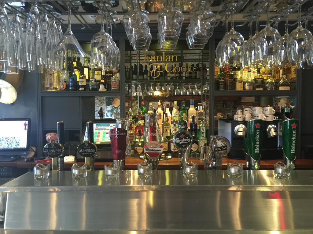 Quinlan & Cooke Boutique Townhouse And Qcs Seafood Restaurant Hotell Cahersiveen Eksteriør bilde