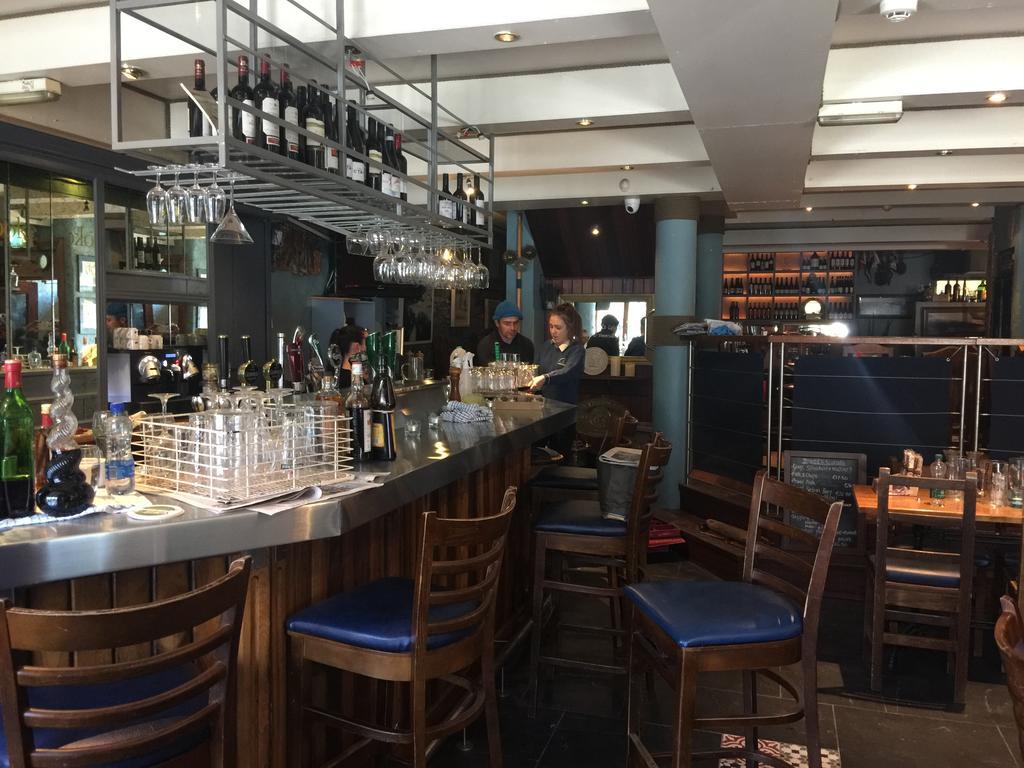Quinlan & Cooke Boutique Townhouse And Qcs Seafood Restaurant Hotell Cahersiveen Eksteriør bilde