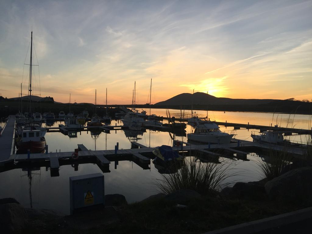 Quinlan & Cooke Boutique Townhouse And Qcs Seafood Restaurant Hotell Cahersiveen Eksteriør bilde