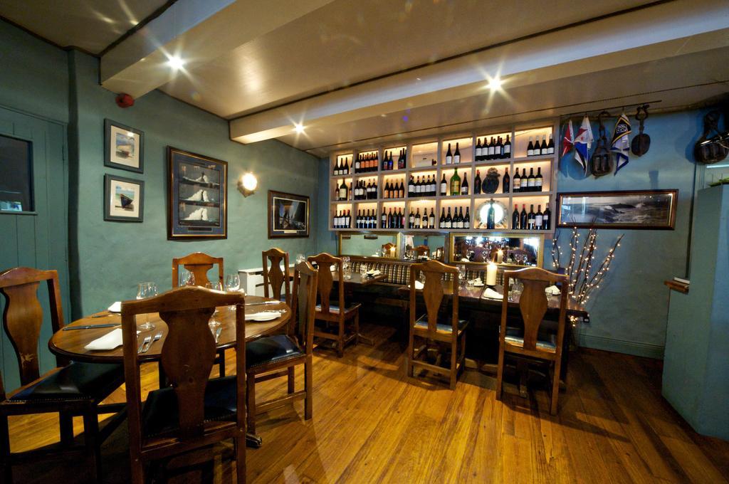 Quinlan & Cooke Boutique Townhouse And Qcs Seafood Restaurant Hotell Cahersiveen Eksteriør bilde