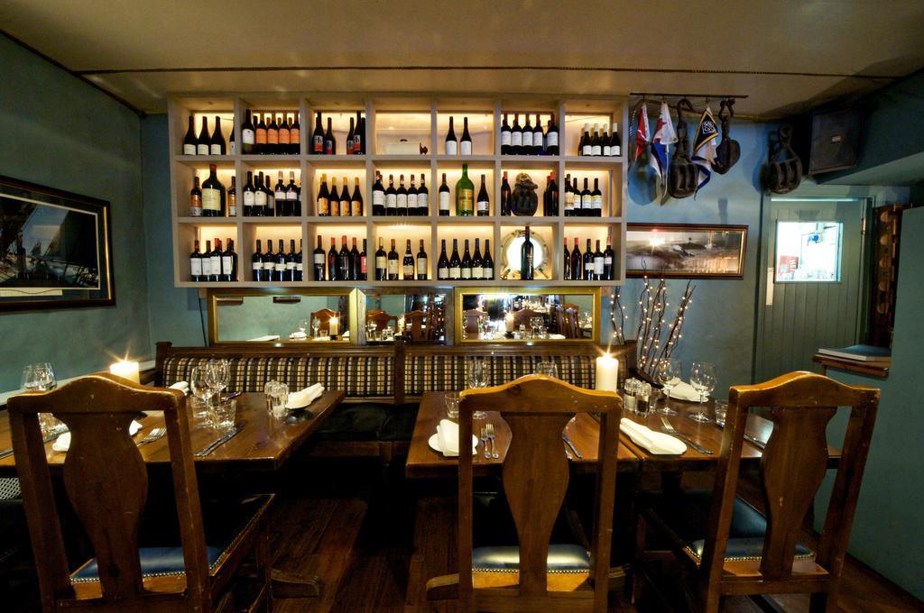 Quinlan & Cooke Boutique Townhouse And Qcs Seafood Restaurant Hotell Cahersiveen Eksteriør bilde