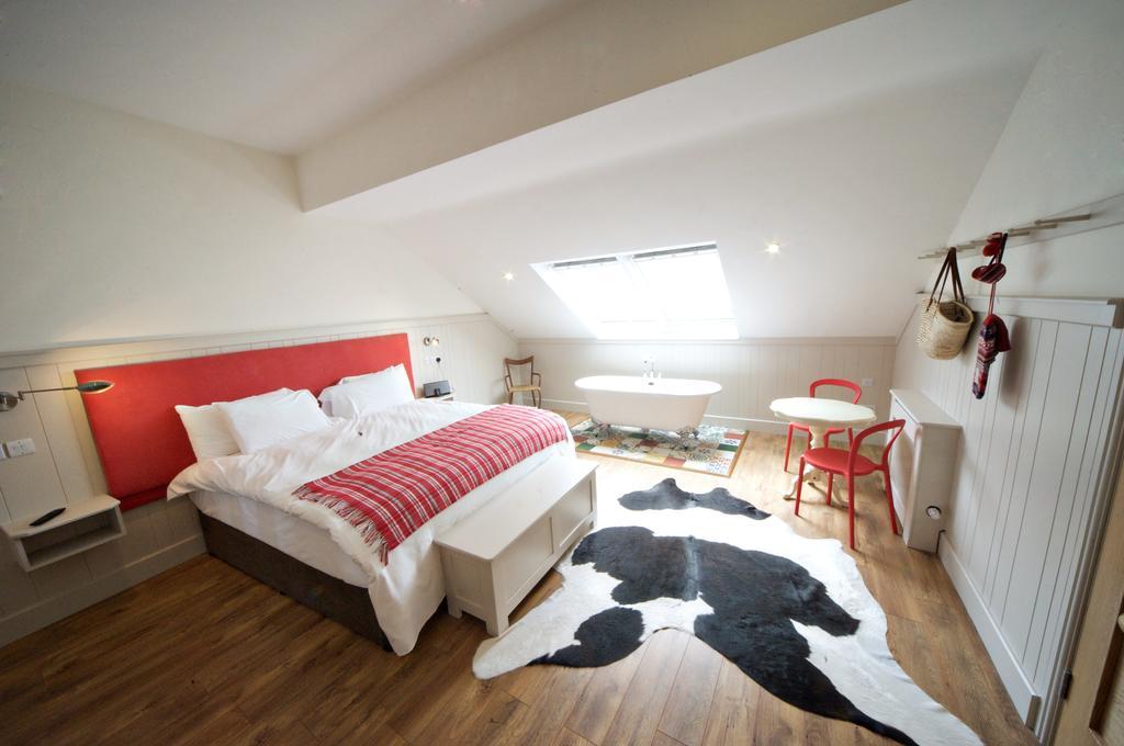 Quinlan & Cooke Boutique Townhouse And Qcs Seafood Restaurant Hotell Cahersiveen Rom bilde